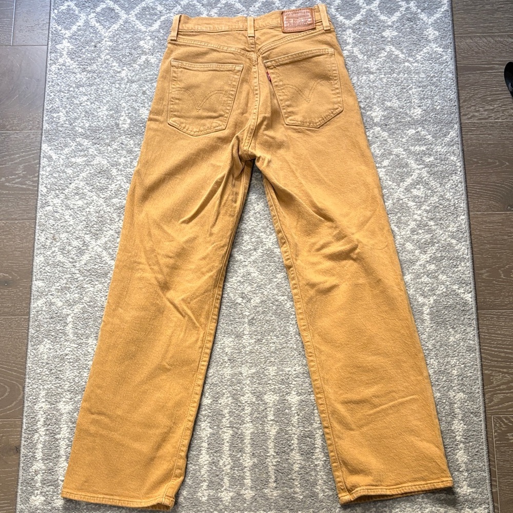 Mustard Ribcage Straight Levi’s - Picture 4 of 5
